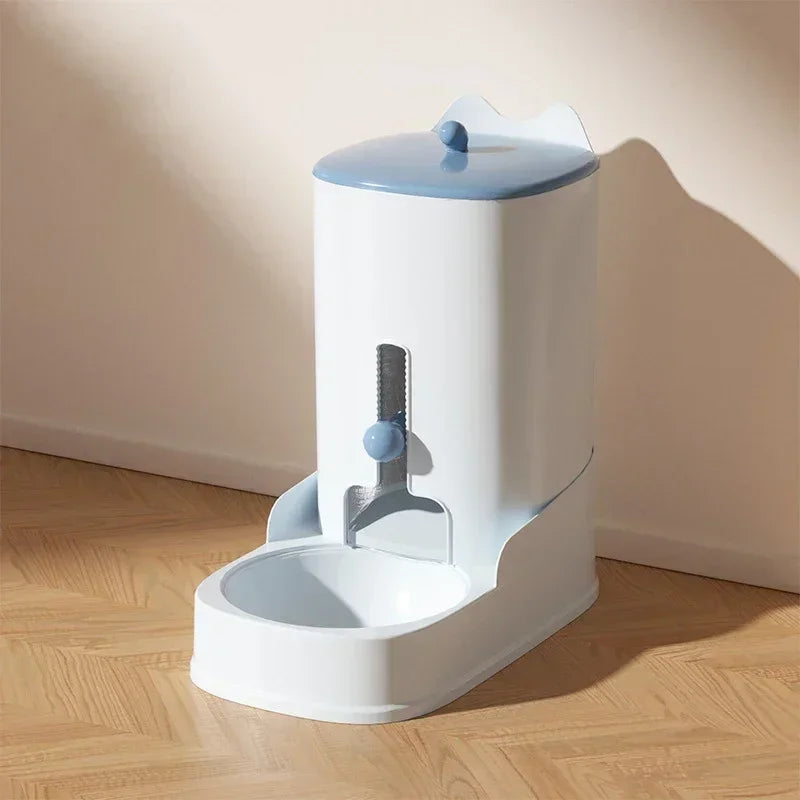 Large Capacity Pet Water Feeder